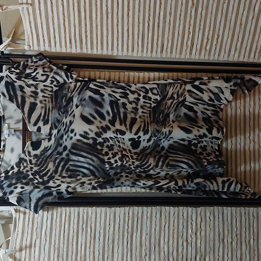 Animal print cap sleeve ladies blouse